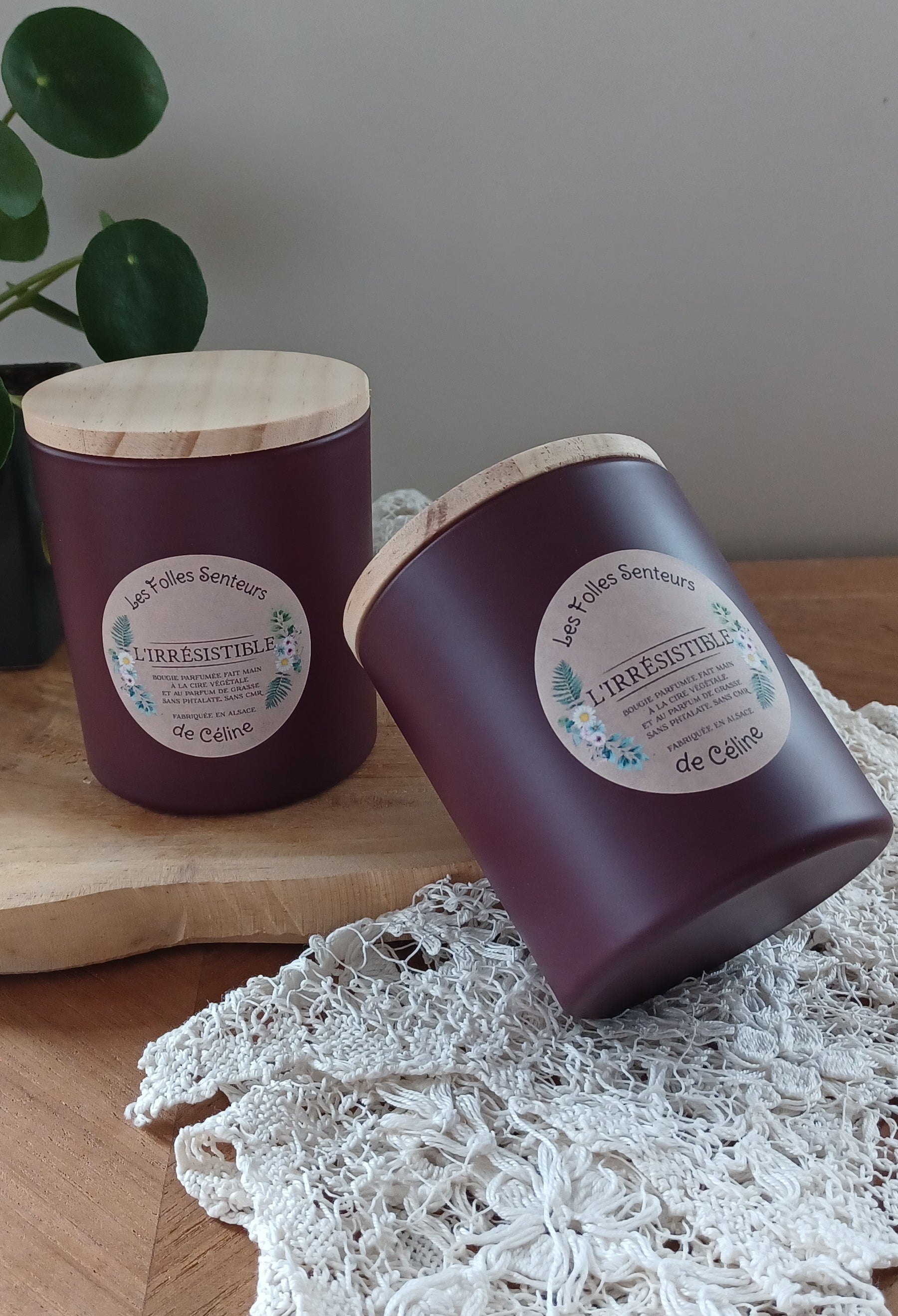 Bougie L'Irrésistible à la cire de colza et aux notes de fruits rouges et santal