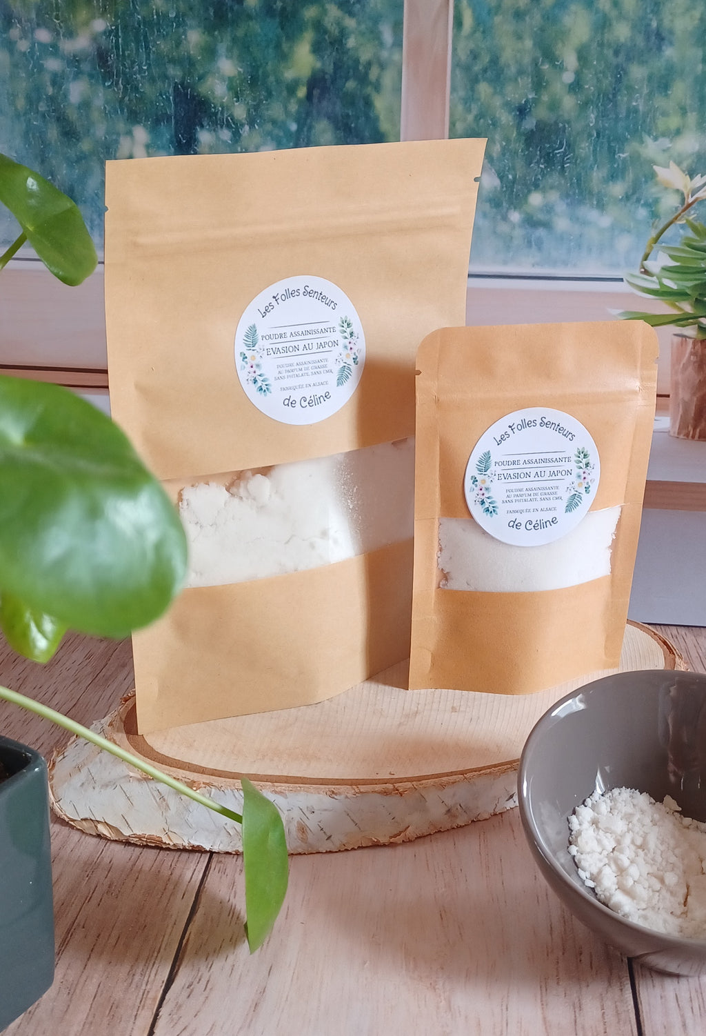 sachets de poudre assainissante parfum Évasion au Japon en 50g et 100g