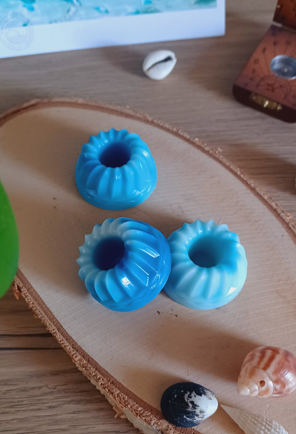 Fondants Plongée à Santorin à la cire de coco et aux notes d'grumes, embruns salés, cèdre