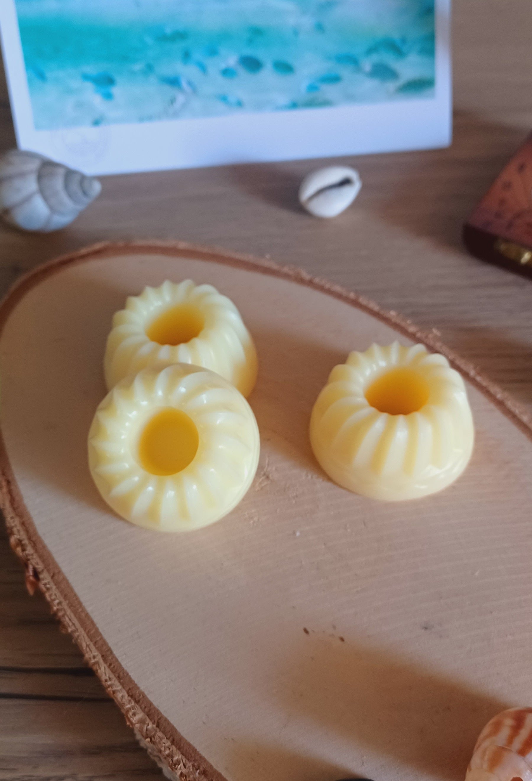 Fondant Instant Pina Colada à la cire de coco et aux notes d'ananas, rhum et coco