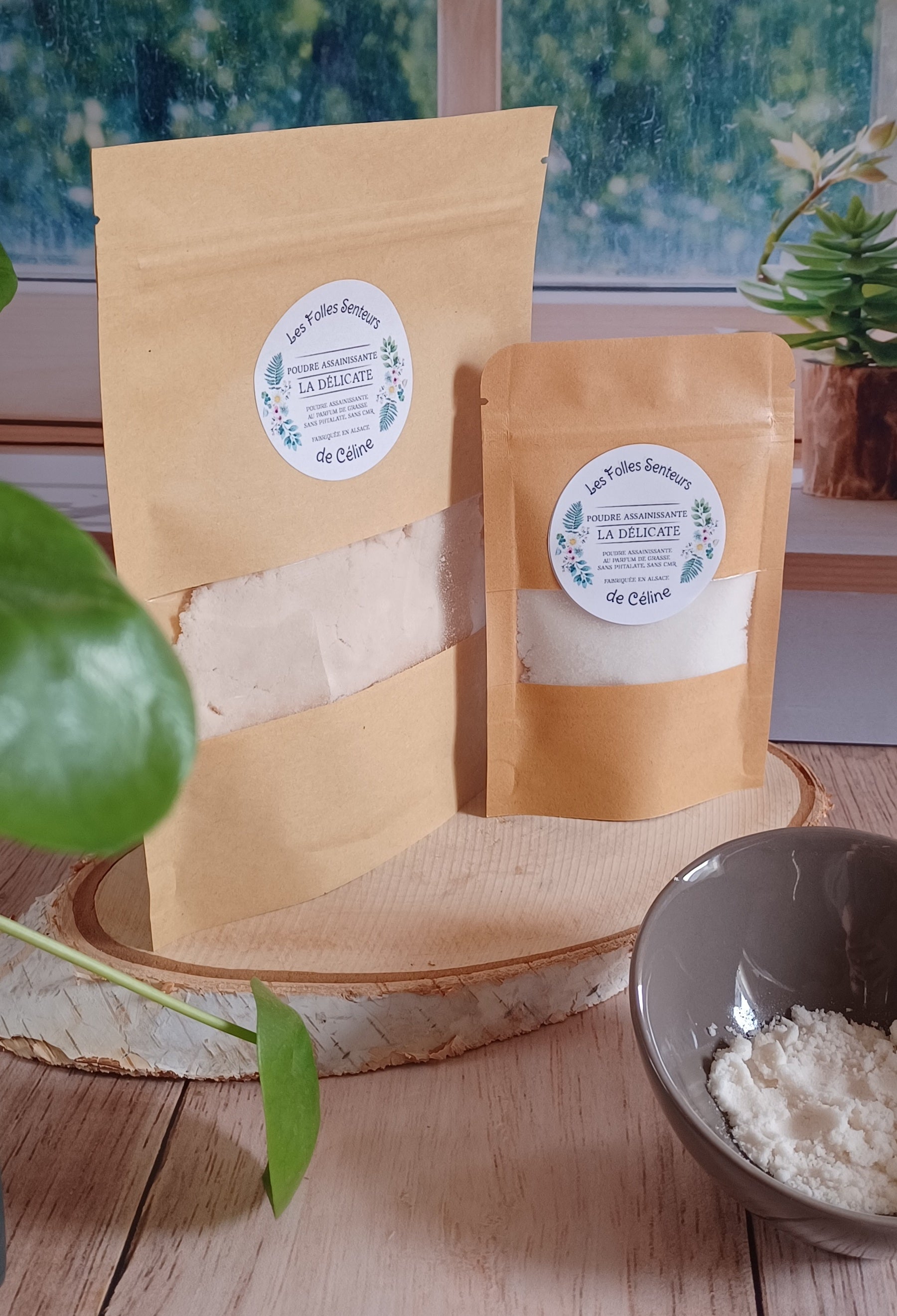 sachets de poudre assainissante parfum Cocooning en 50g et 100g
