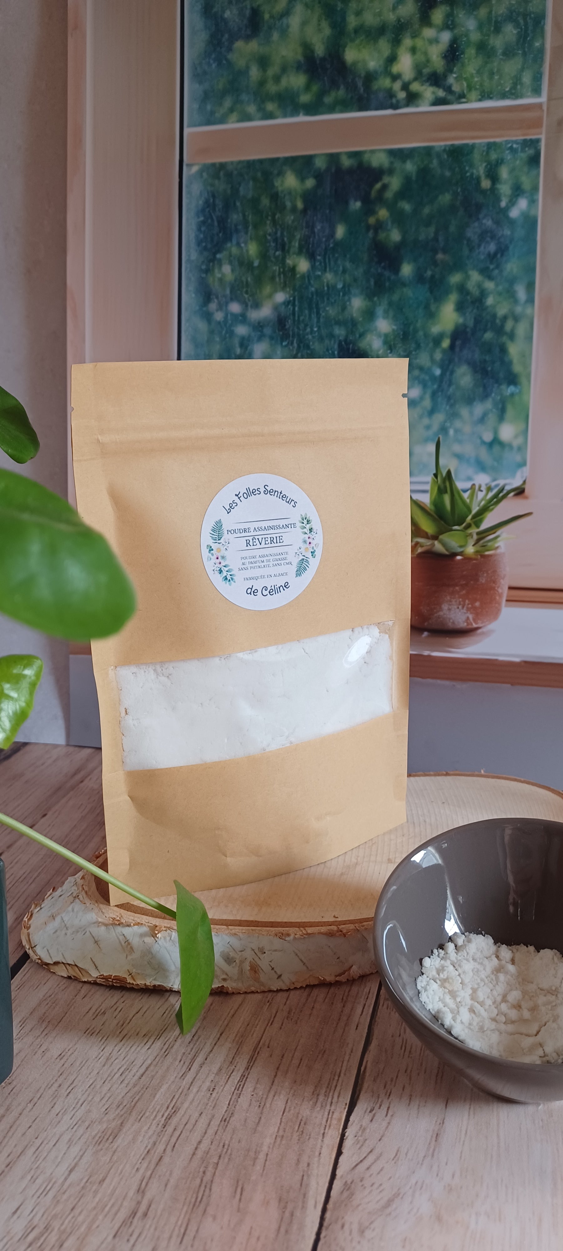 sachets de poudre assainissante parfum Rêverie en 100g
