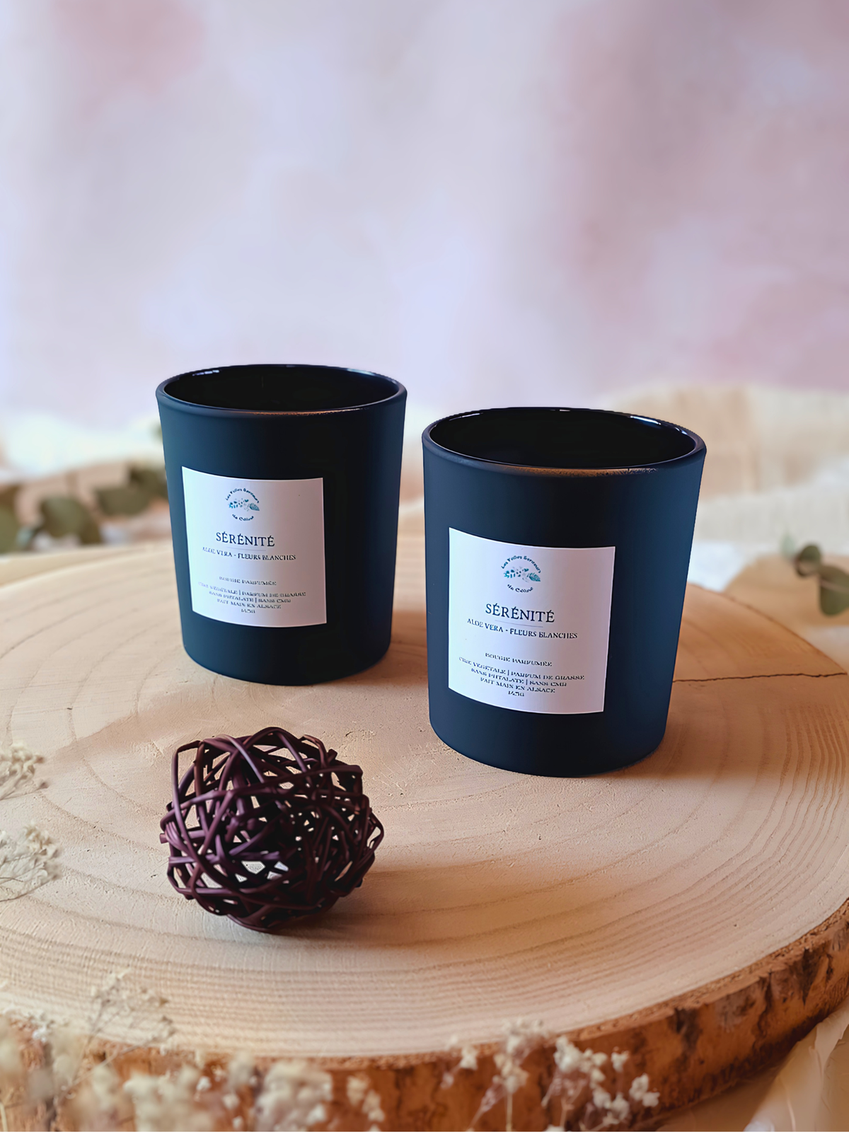 Bougie Sérénité à la cire de colza et aux notes d'aloé vera et de fleurs blanches